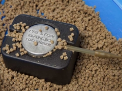 Preston Banjo Feeder Inline